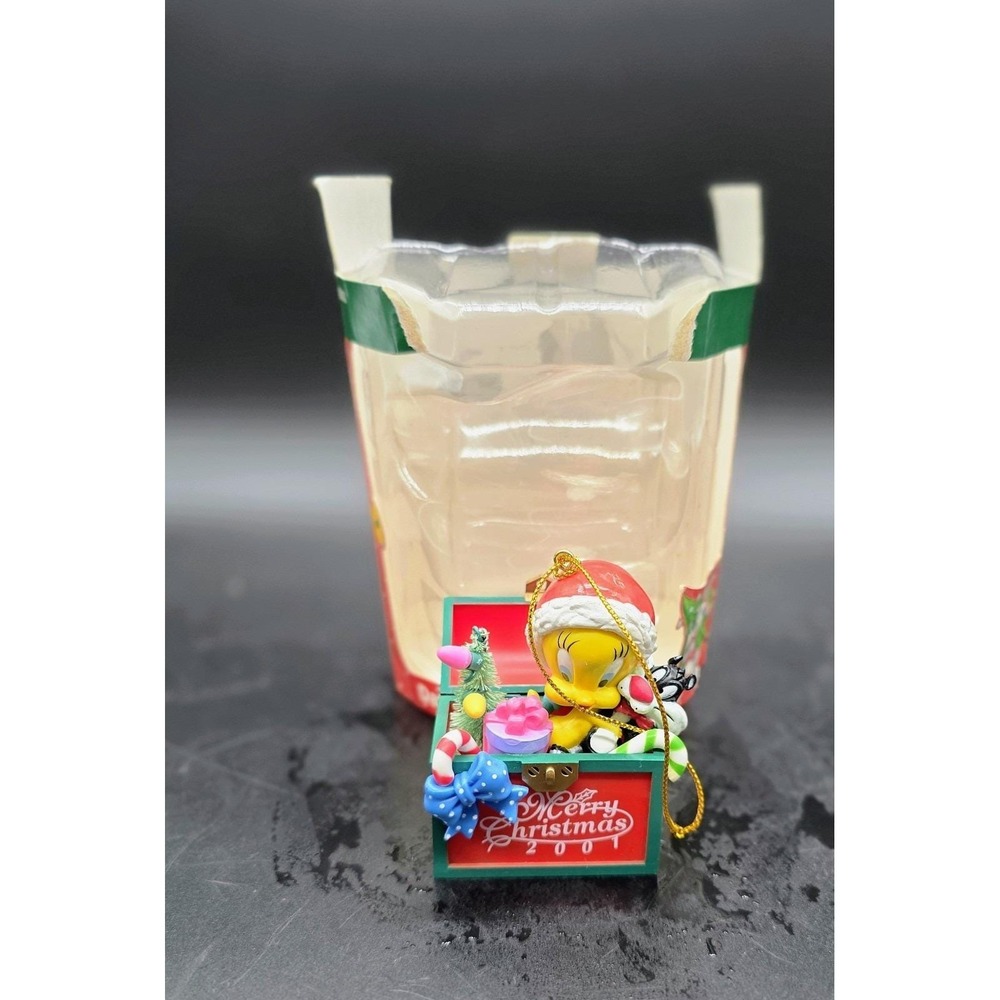 TREVCO Looney Tunes Dated 2001 Ornament #738864 New With Box